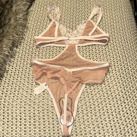 NWT We are Hah Key To Ur Heart Bodysuit M in copper rose - Picture 4 of 11